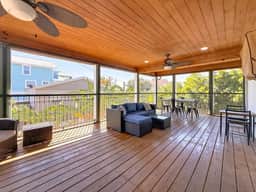 Canal Front, Kayak, Paddle Board, Hot Tub, Convenient Location