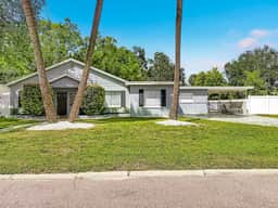 Palmetto Beach Compound. Pool. 4 Apartments - Image 4