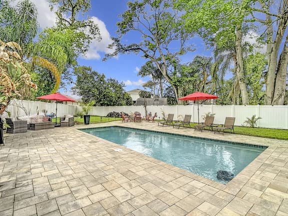 Private Pool, Games & Firepit Ultimate Tampa Fun House
